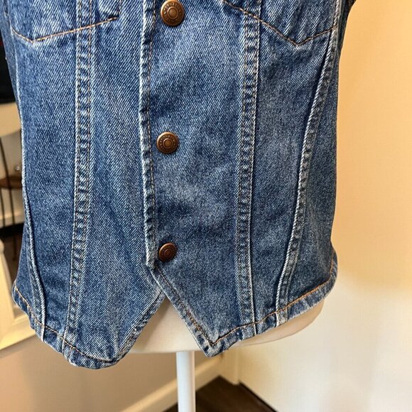 International Denim Vintage Embroidered Vest Wildhorse Saloon, Size Small - Picture 5 of 12